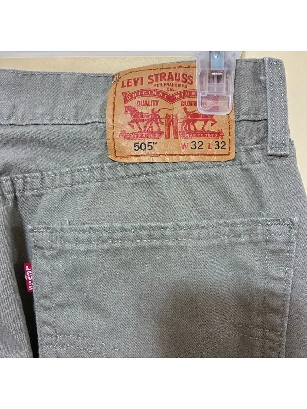 Levi’s 505 Straight Leg Jeans Men’s 32X32 Beige Casual Pants Waterless